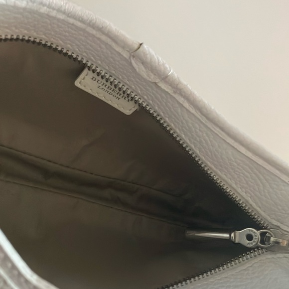 BURBERRY - Picture 6 of 7